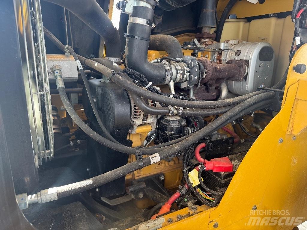 CAT 914 K Naudoti ratiniai krautuvai