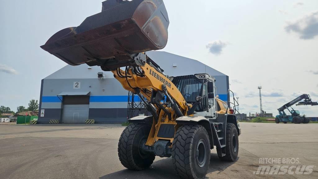 Liebherr L 550 Naudoti ratiniai krautuvai