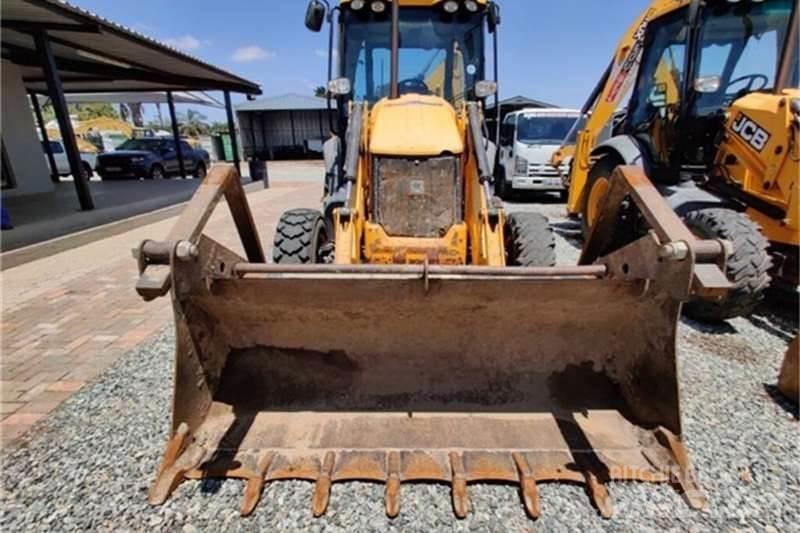 JCB 3CX 4X4 TLB Ekskavatoriniai krautuvai