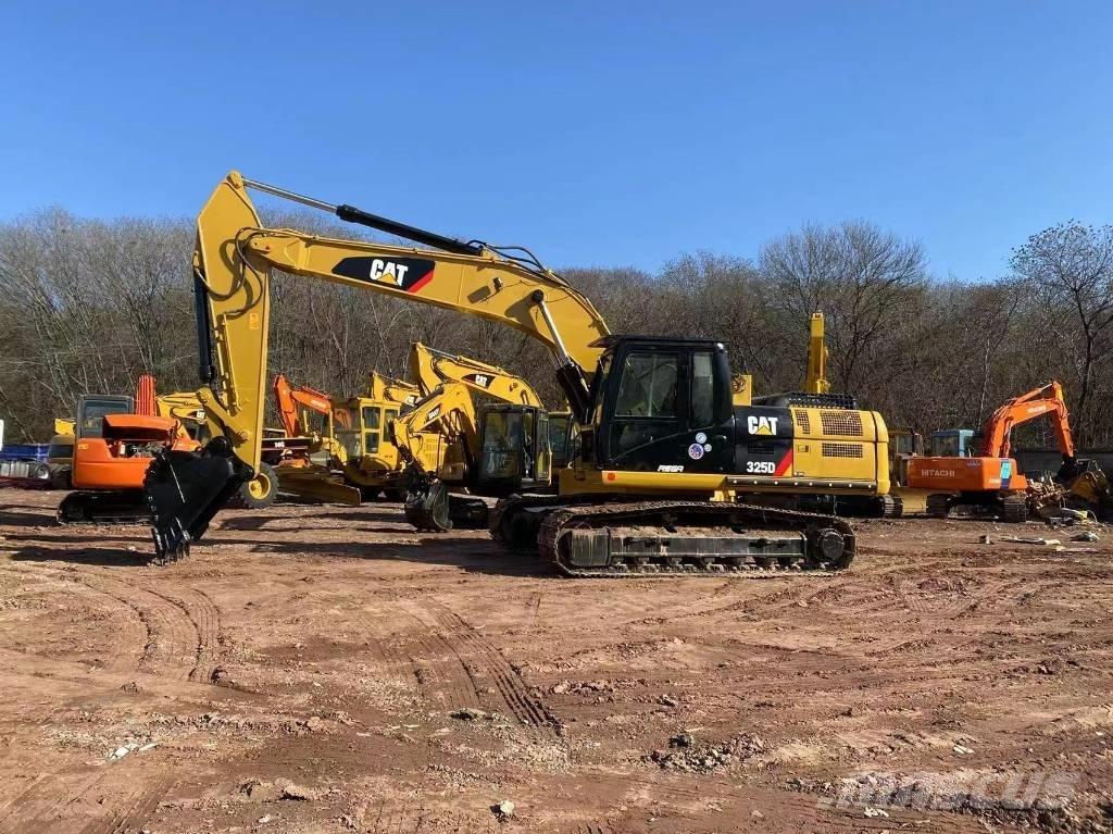 CAT 325 D Vikšriniai ekskavatoriai