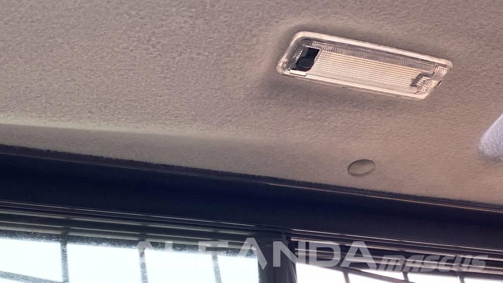 CASE SV 300 B Krautuvai su šoniniu pasukimu