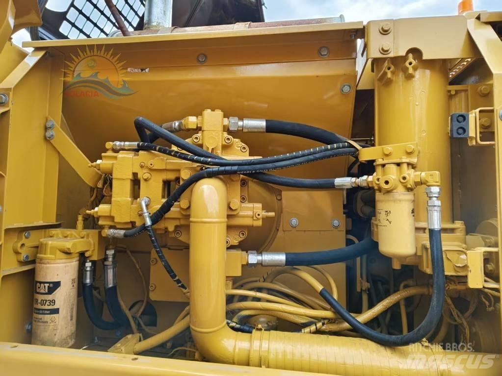 CAT 325 B L Vikšriniai ekskavatoriai