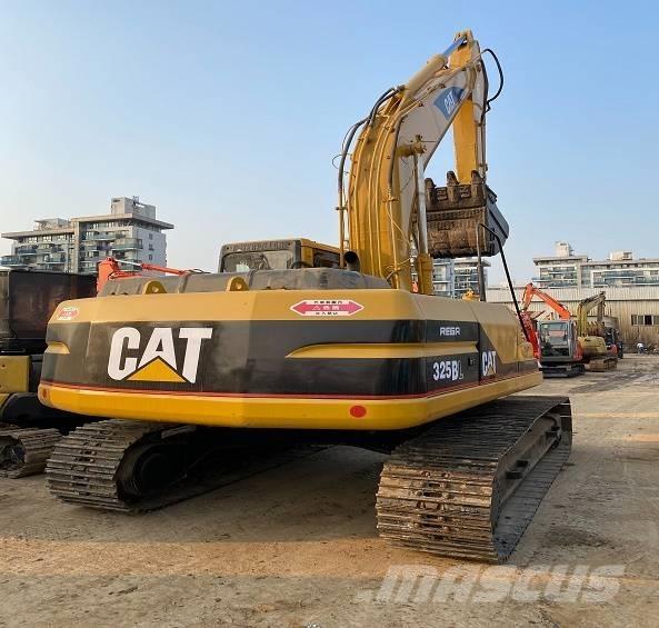 CAT 325 B L Vikšriniai ekskavatoriai