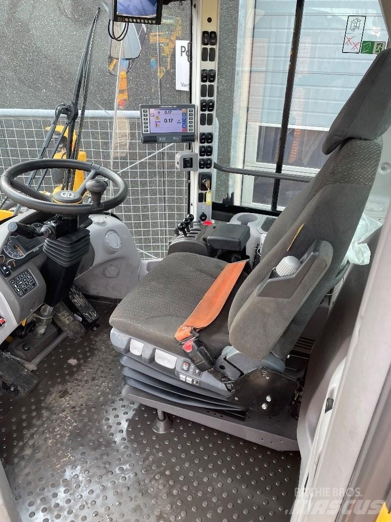 Volvo L90H Naudoti ratiniai krautuvai