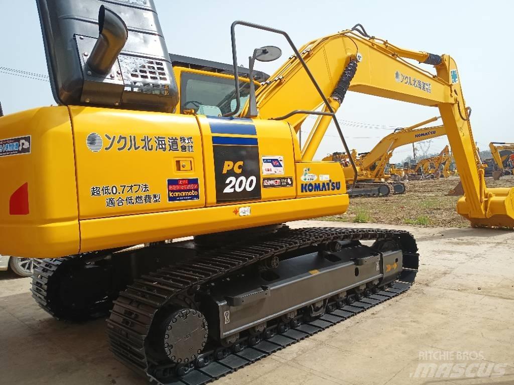 Komatsu PC 200 Vikšriniai ekskavatoriai
