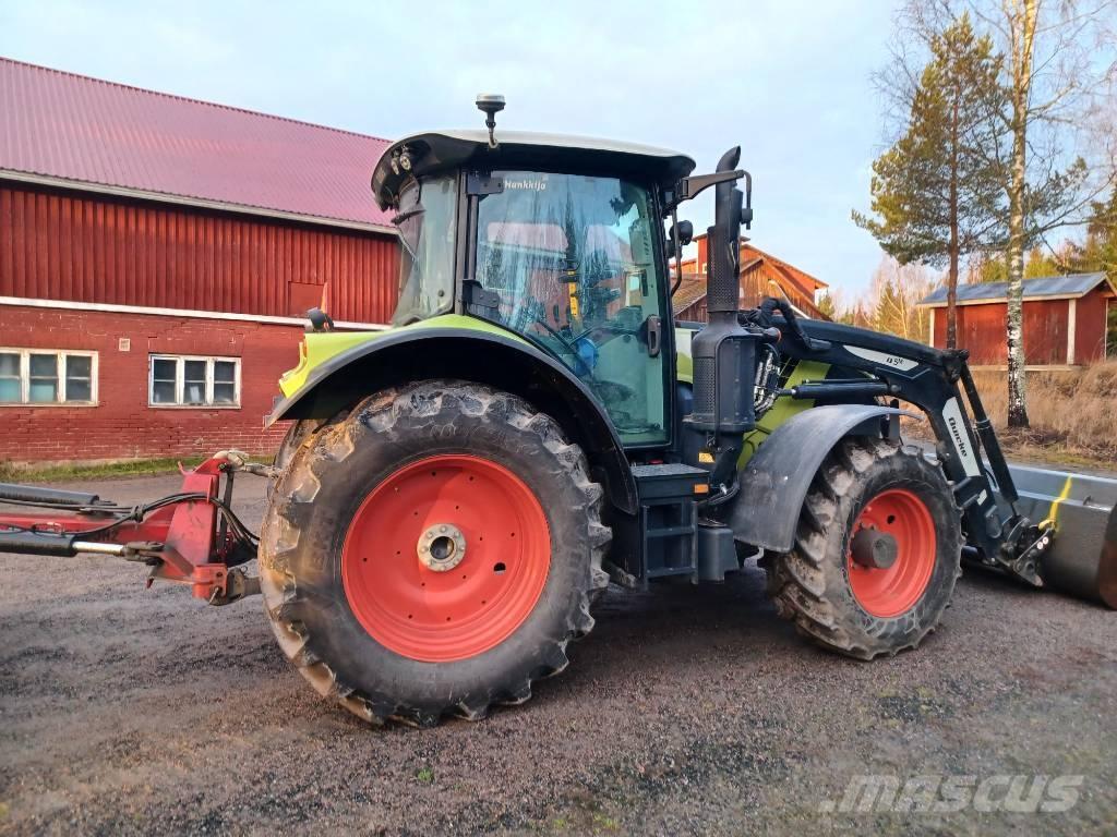 CLAAS Arion 530 Traktoriai