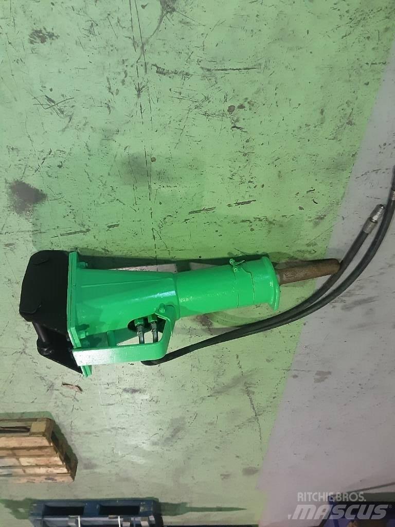 Montabert BRP70 Hidrauliniai kūjai / Trupintuvai