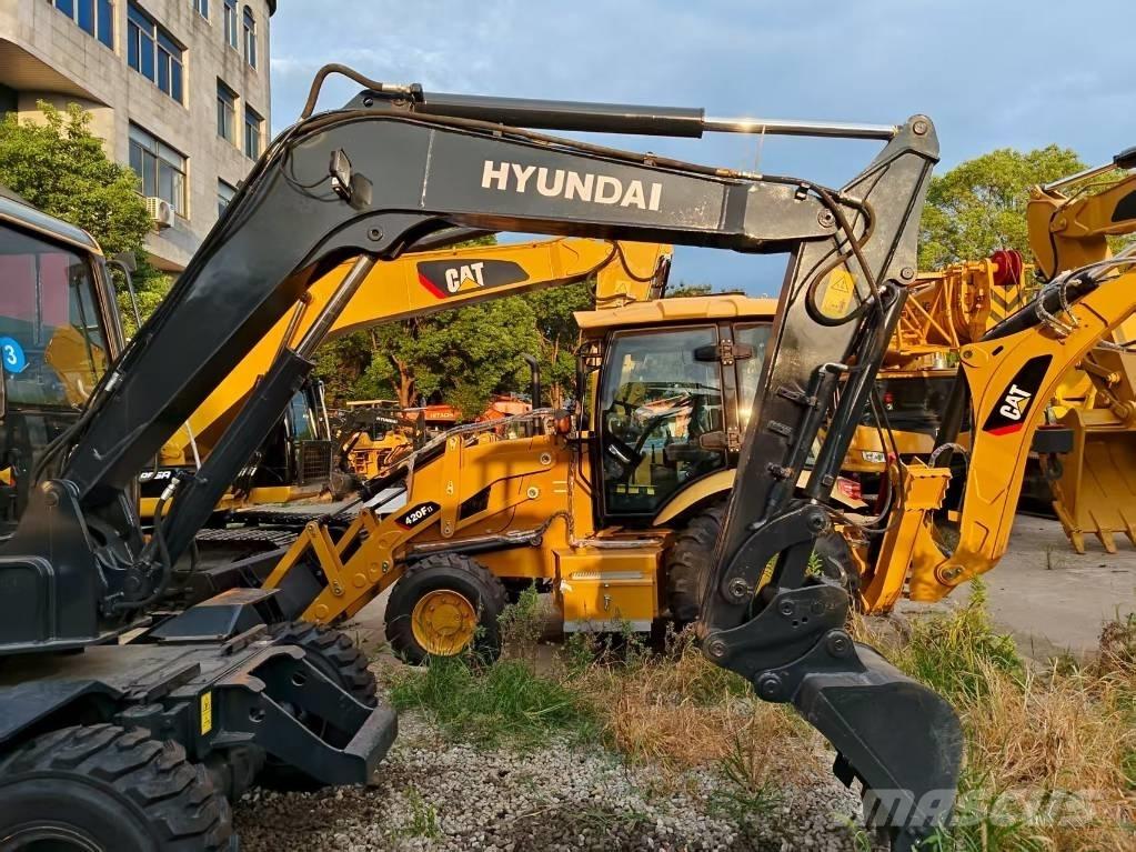 Hyundai 60 W Ratiniai ekskavatoriai