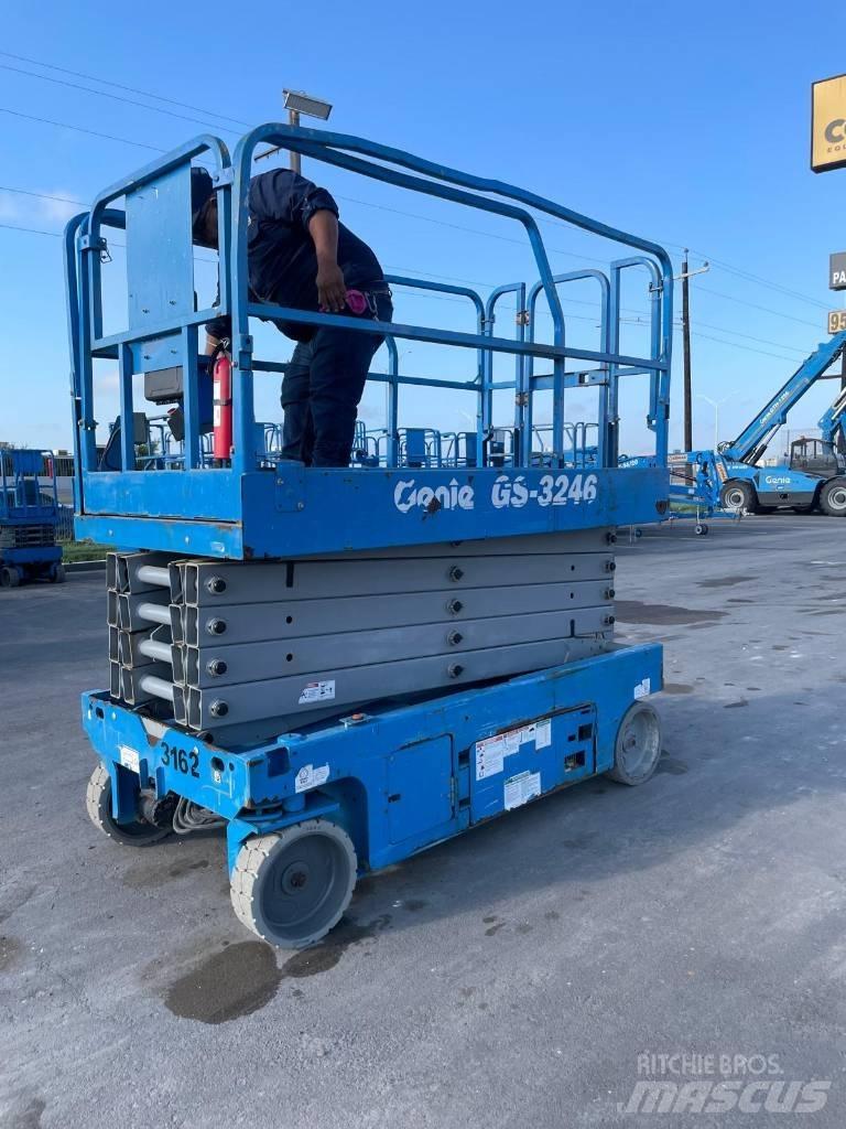 Genie GS 3246 Žirkliniai keltuvai