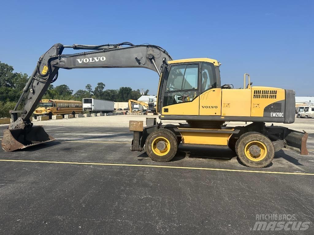 Volvo EW 210 C Ratiniai ekskavatoriai