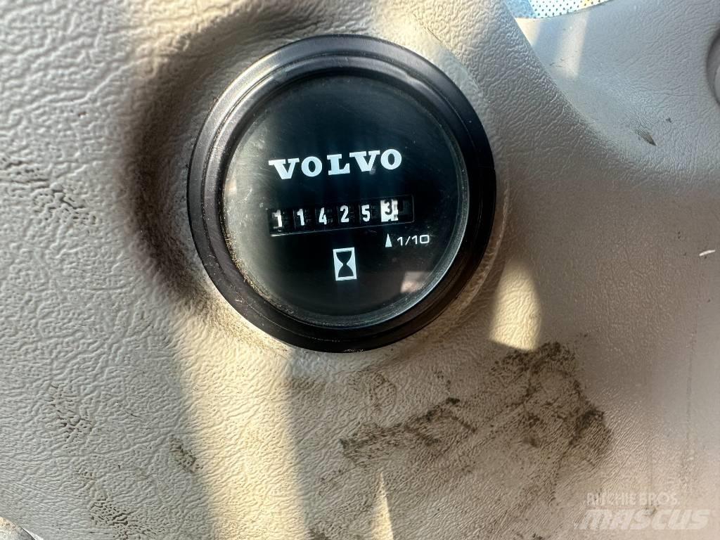 Volvo EW 210 C Ratiniai ekskavatoriai