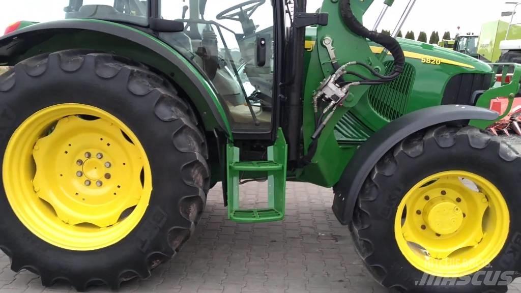 John Deere 5820 Traktoriai