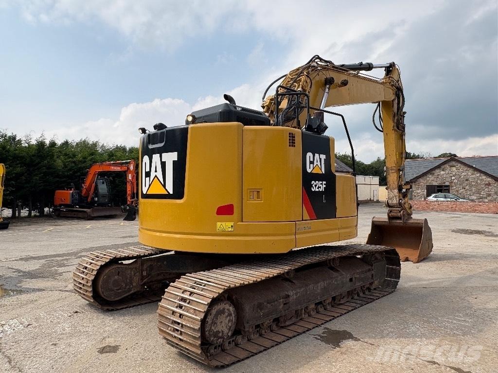 CAT 325 FL CR Vikšriniai ekskavatoriai