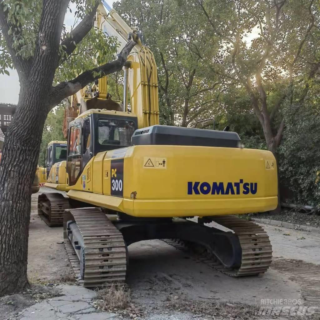 Komatsu PC 300 Vikšriniai ekskavatoriai