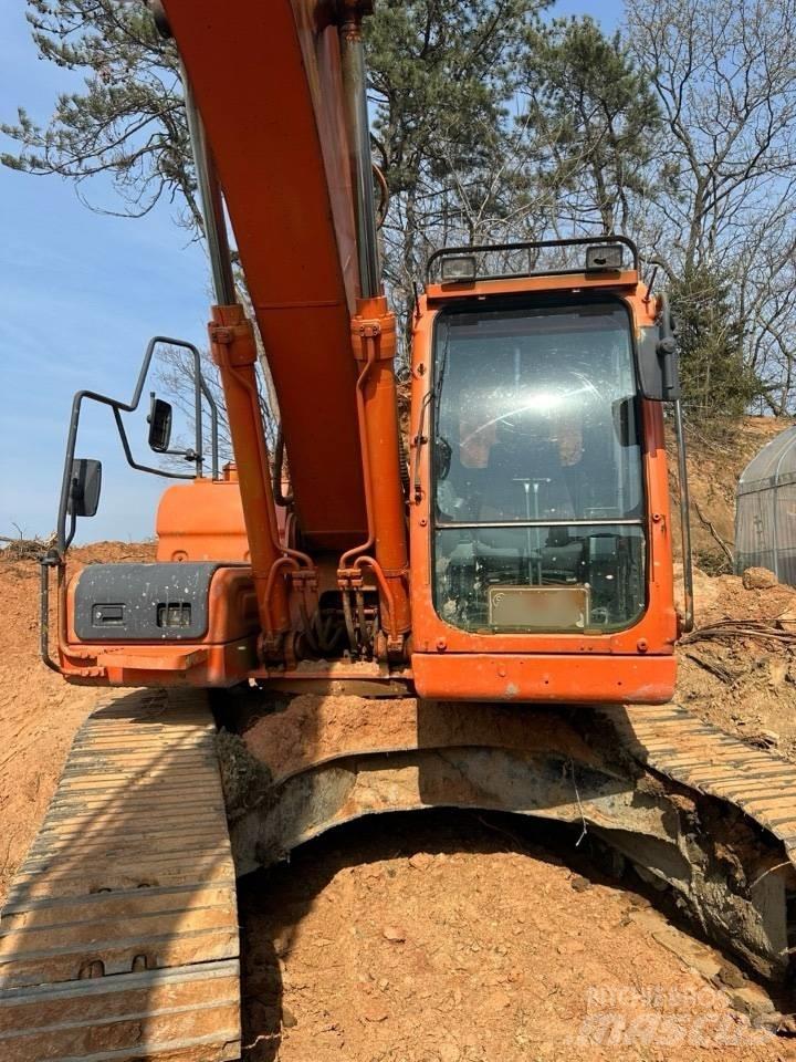 Doosan DX 220 LCA Vikšriniai ekskavatoriai