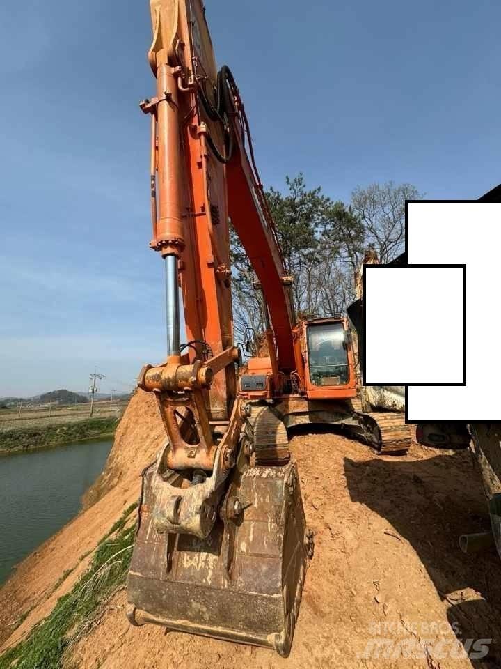 Doosan DX 220 LCA Vikšriniai ekskavatoriai