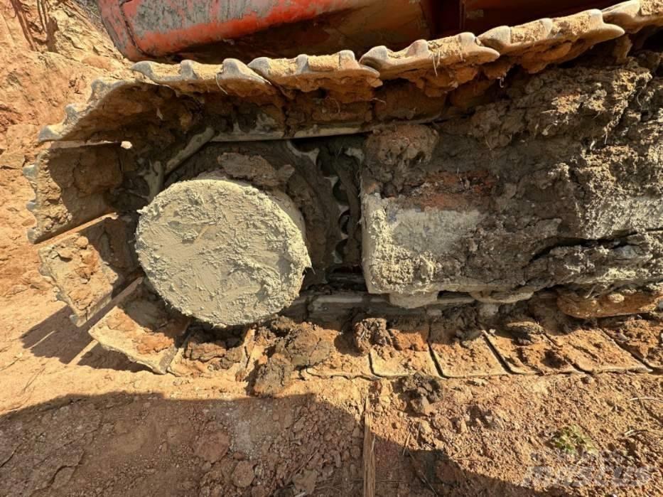 Doosan DX 220 LCA Vikšriniai ekskavatoriai