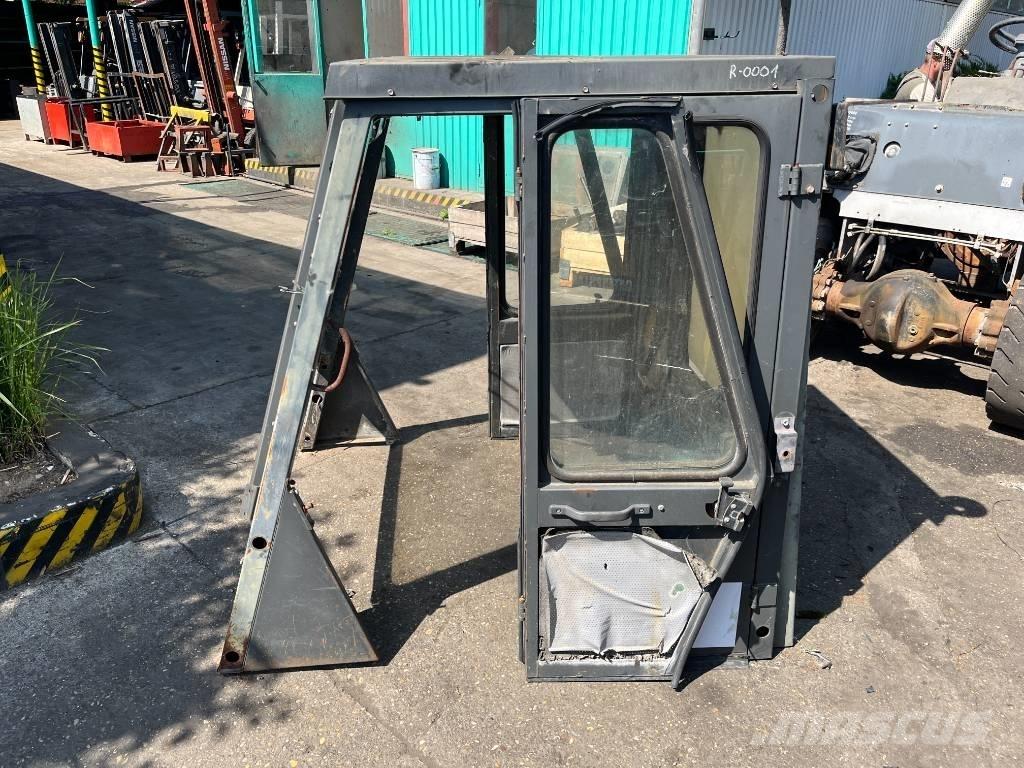 Nissan CABIN W-1038 Kabinos ir salonai