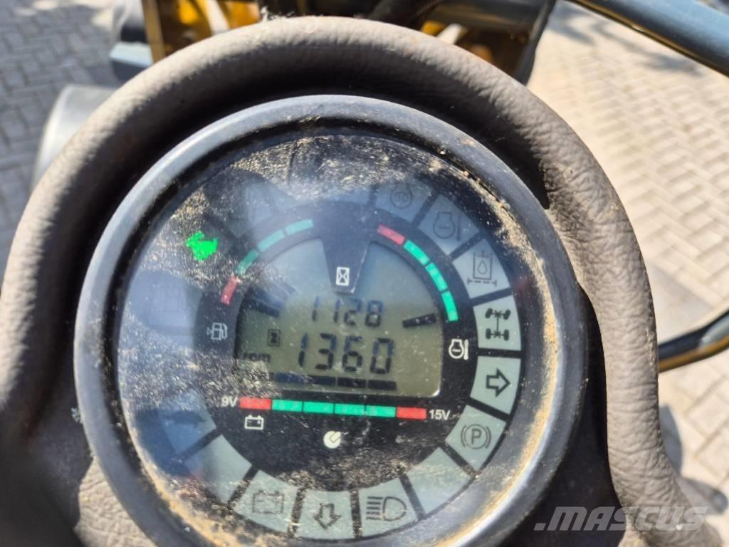Mustang AL 306 Mini krautuvai