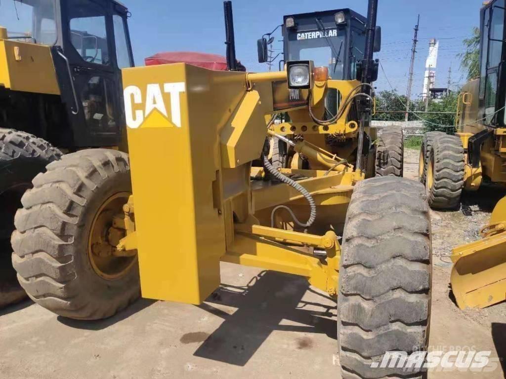 CAT 140 H Greideriai