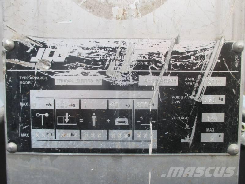 JLG Toucan Junior 8 Vertikalūs stiebiniai keltuvai