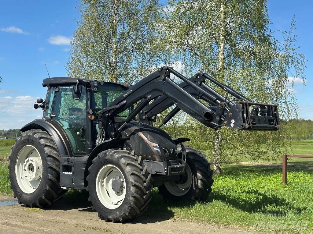 Valtra G 135 Active Traktoriai