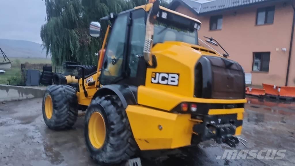 JCB TM 320S Teleskopiniai krautuvai žemės ūkiui