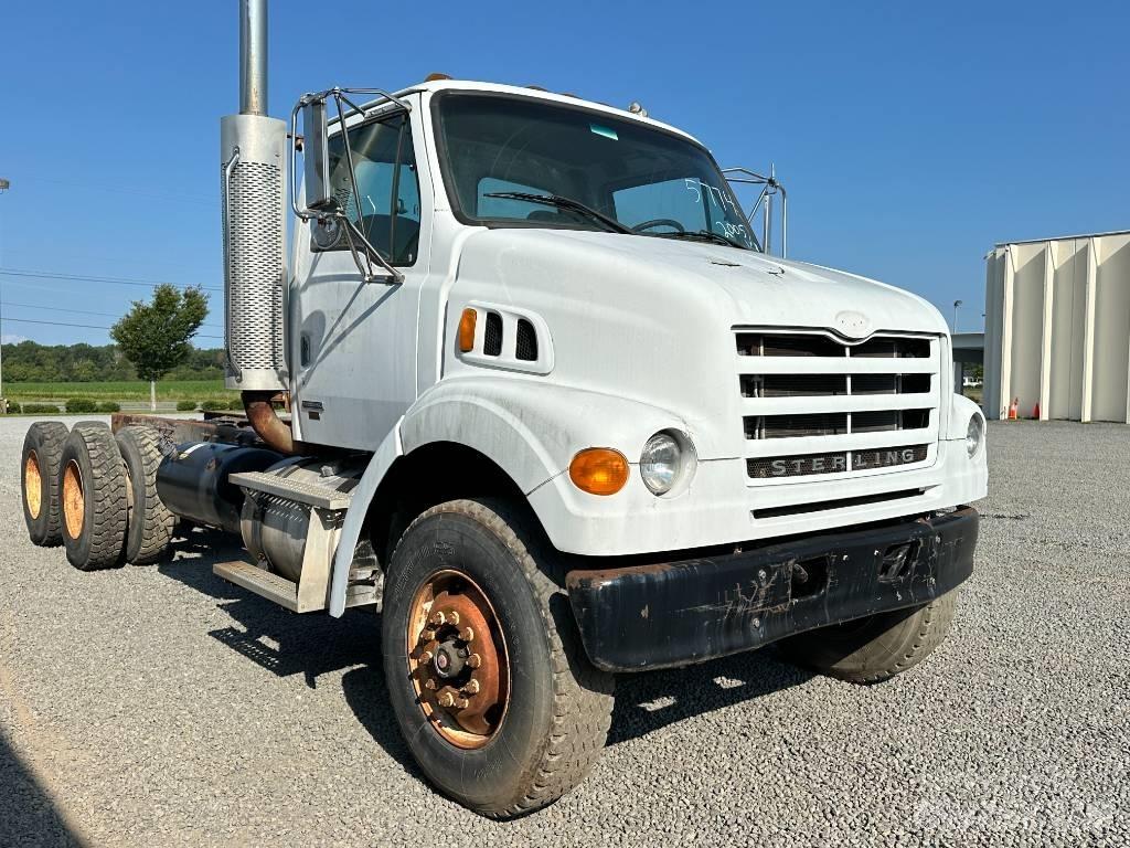 Sterling L 7500 Važiuoklė su kabina