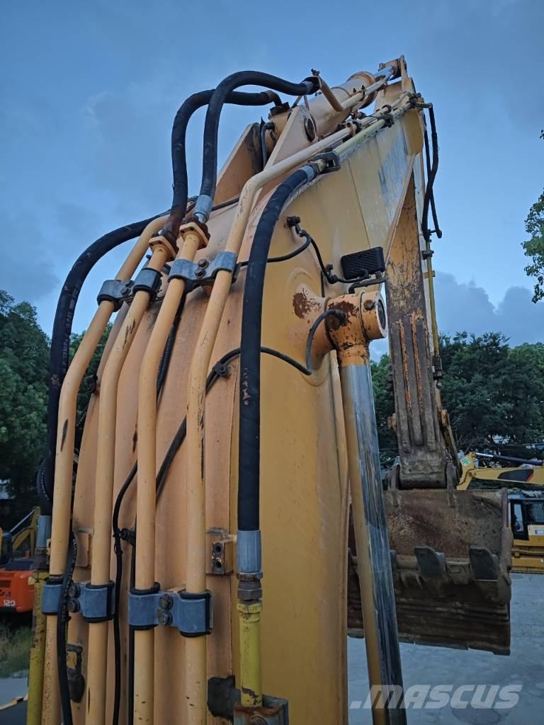 Hyundai R220LC=9S Vikšriniai ekskavatoriai