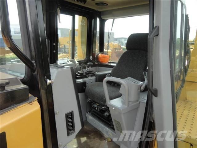 CAT D 8 R Vikšriniai buldozeriai