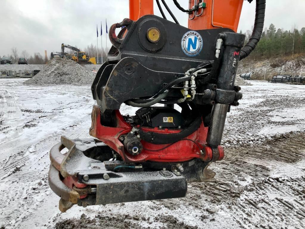 Hitachi ZX225USRLC-6 Vikšriniai ekskavatoriai