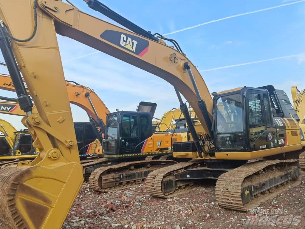 CAT 325 D2 Vikšriniai ekskavatoriai