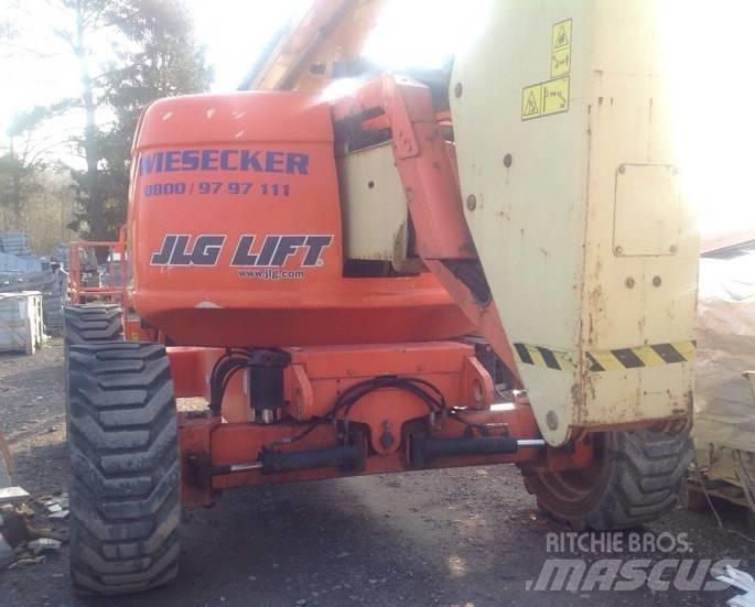 JLG 600 AJ Alkūniniai keltuvai