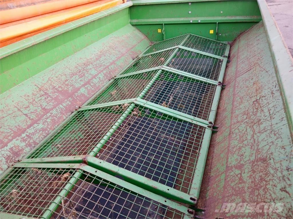 Amazone ZG-B 5500 Mineralinių trąšų barstytuvai