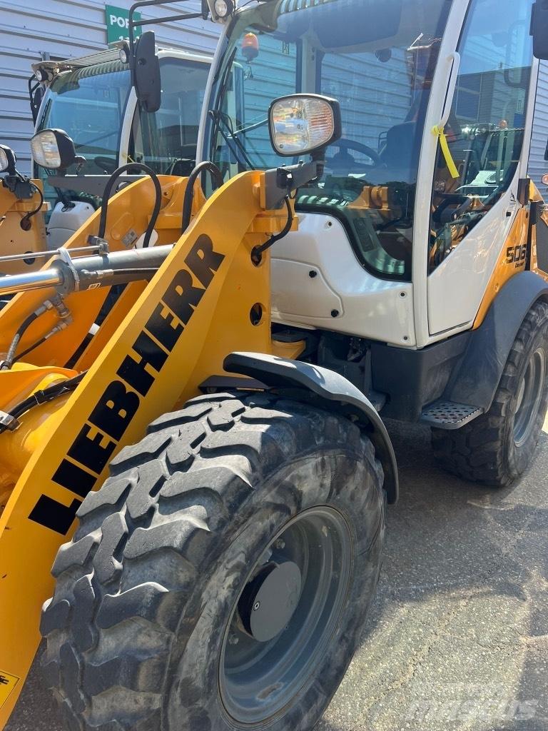 Liebherr L 506 Naudoti ratiniai krautuvai