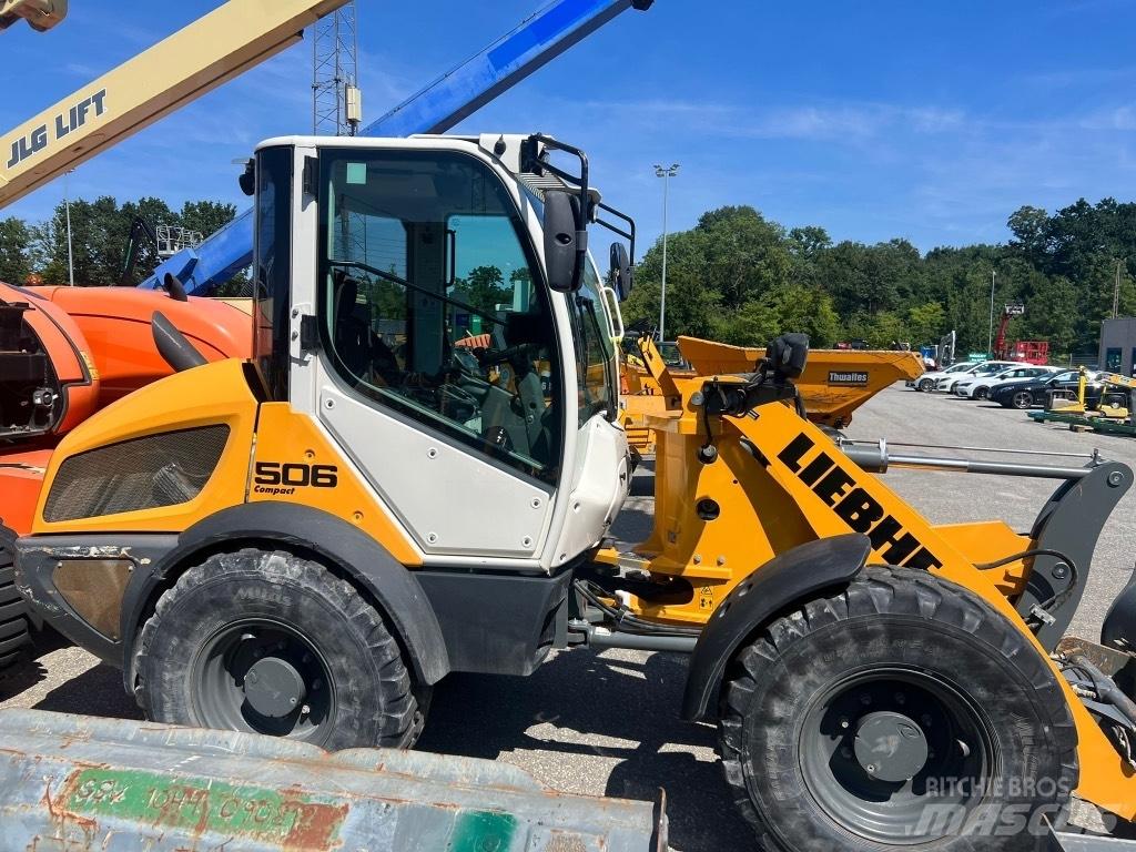 Liebherr L 506 Naudoti ratiniai krautuvai