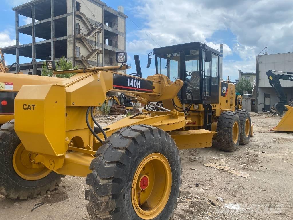 CAT 140 H Greideriai