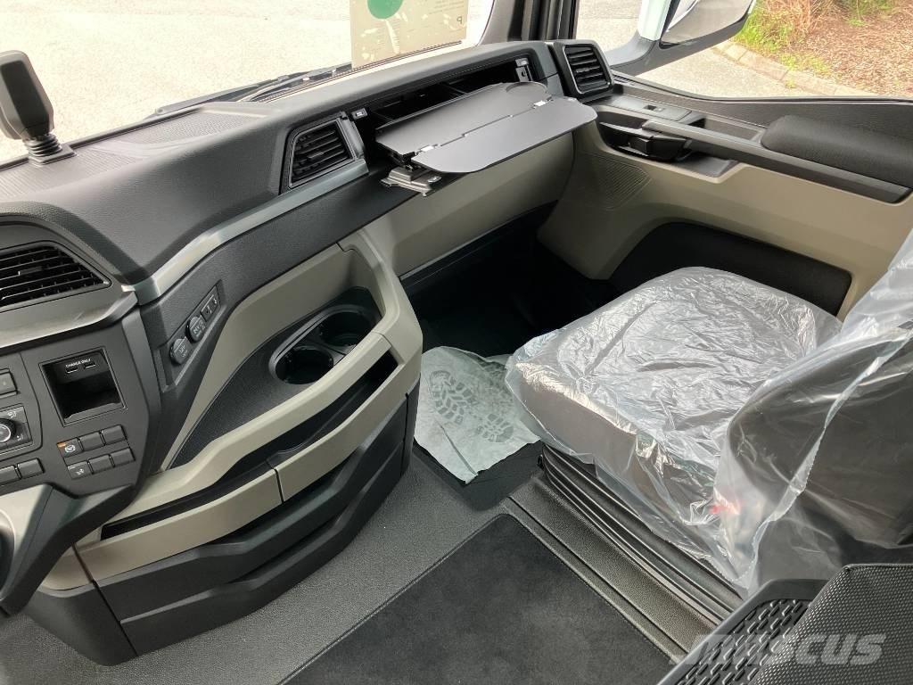 MAN TGX 26.520 Sunkvežimiai su keliamuoju kabliu