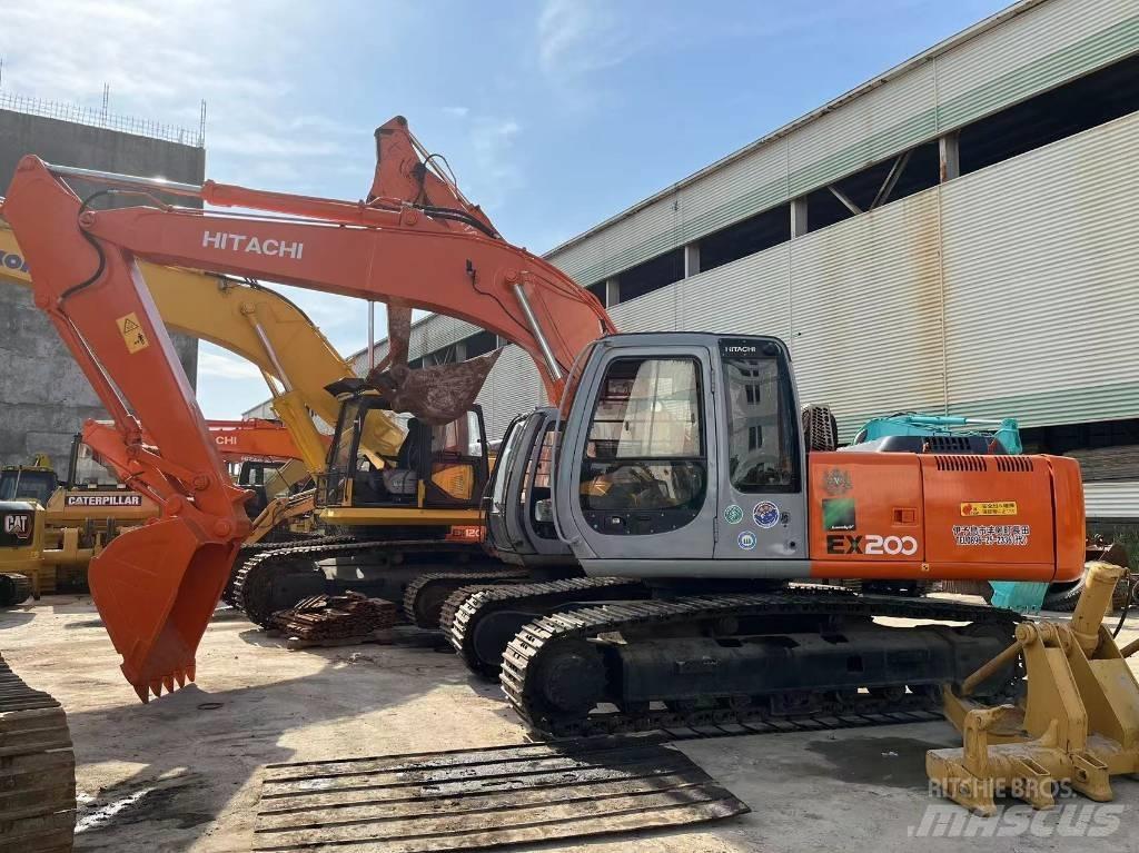 Hitachi EX 200 Vikšriniai ekskavatoriai