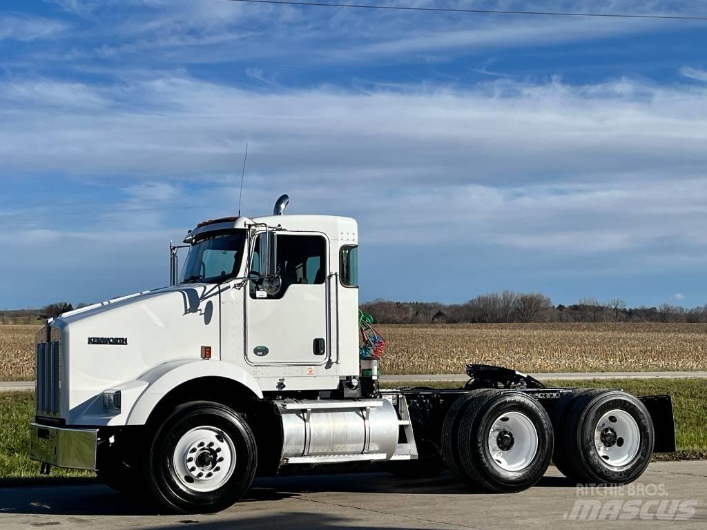 Kenworth T 800 Naudoti vilkikai