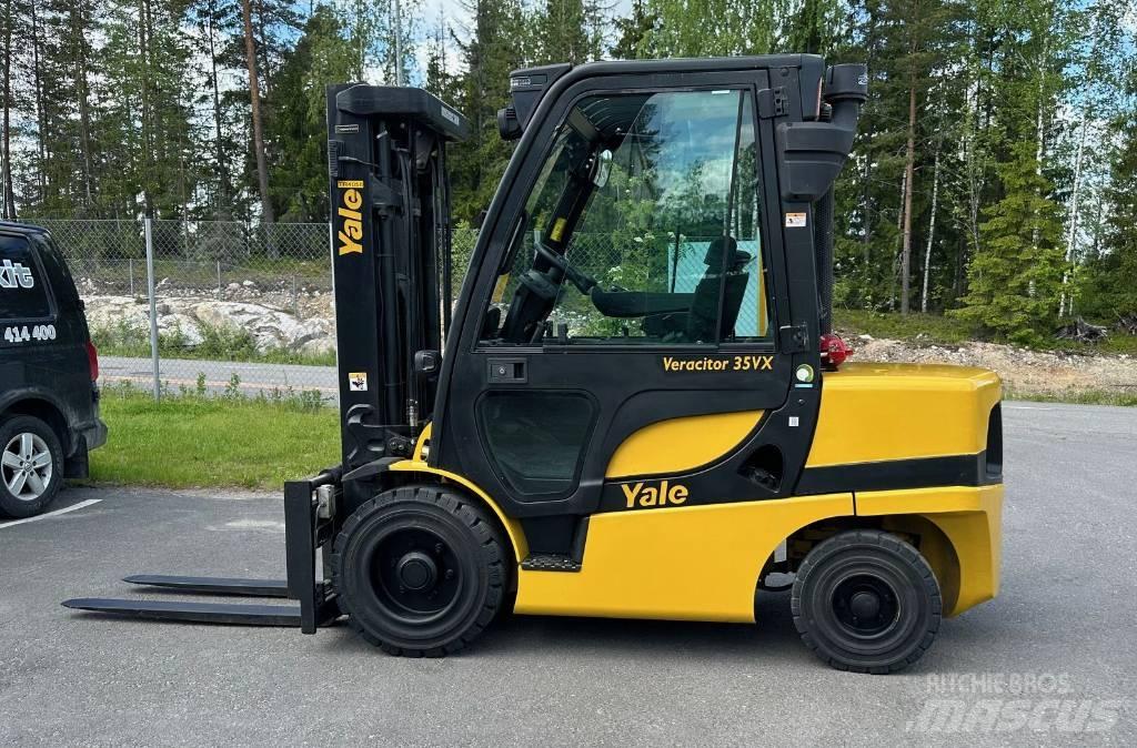Yale GDP 35 VX Dyzeliniai krautuvai