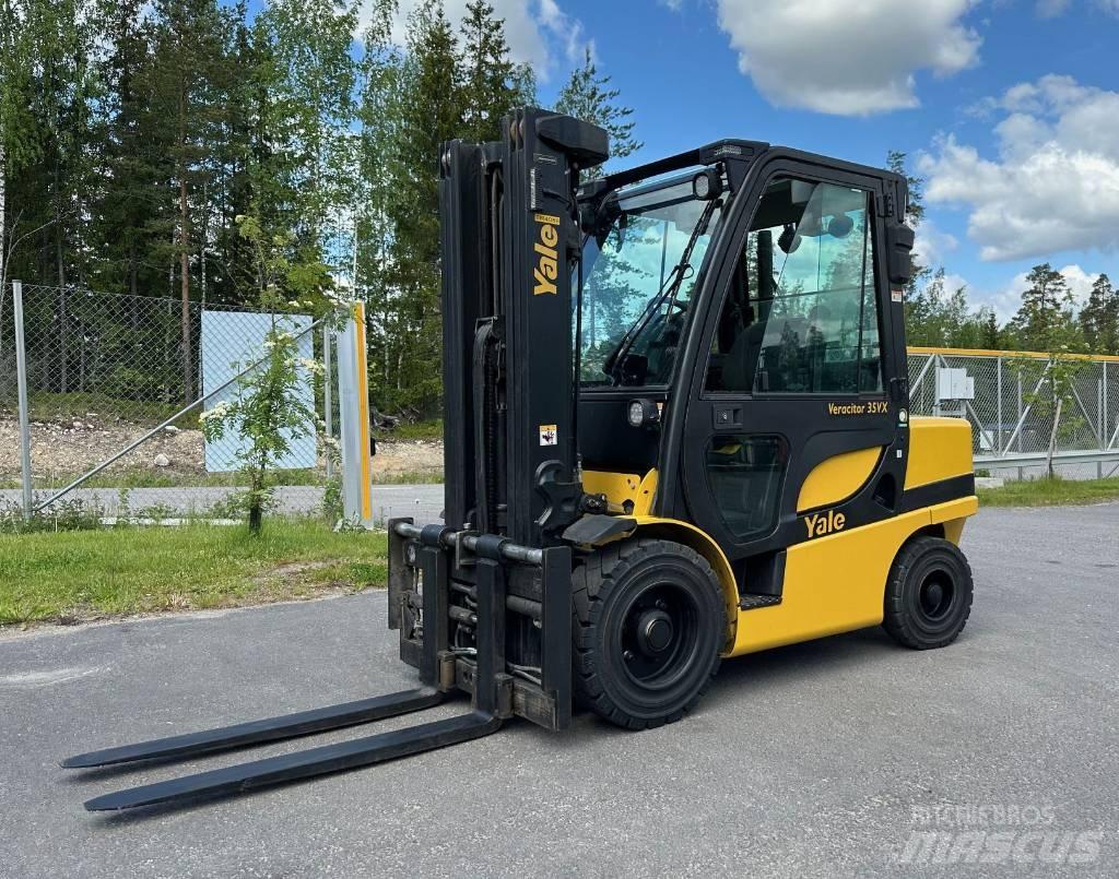 Yale GDP 35 VX Dyzeliniai krautuvai