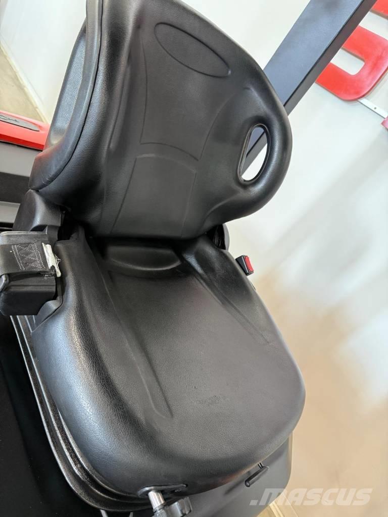 EP 11013 - EFL252 Elektriniai šakiniai krautuvai