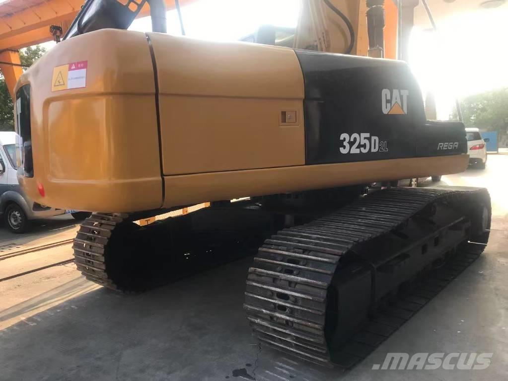CAT 325 D L Vikšriniai ekskavatoriai