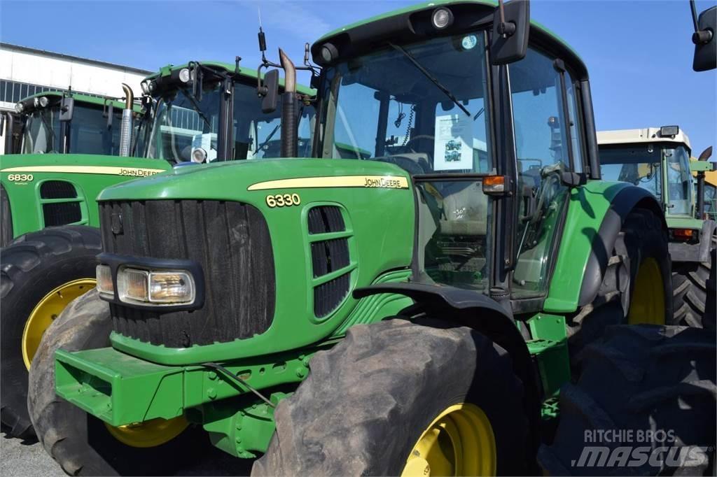 John Deere 6330 Traktoriai