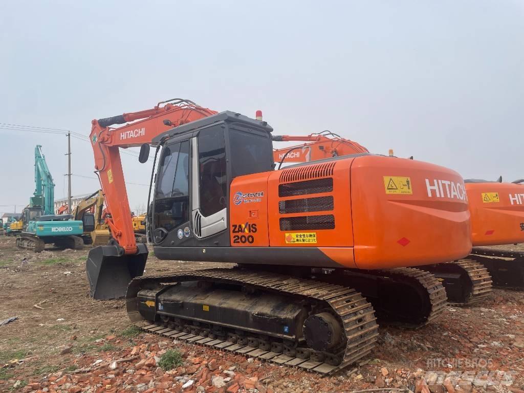 Hitachi ZX 200 Vikšriniai ekskavatoriai