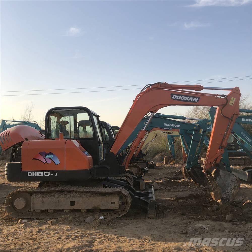 Doosan DH80 Vidutinės galios ekskavatoriai 7-12 t