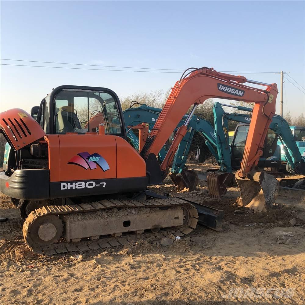 Doosan DH80 Vidutinės galios ekskavatoriai 7-12 t