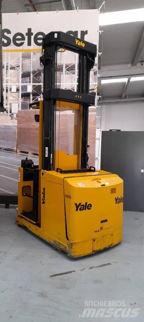 Yale M 010 S Didelių aukščių keltuvai-krautuvai