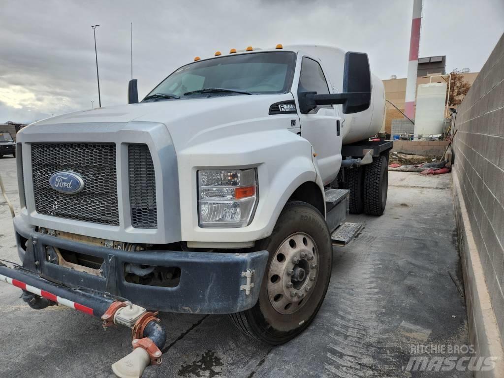 Ford F 650 Vandens sunkvežimiai